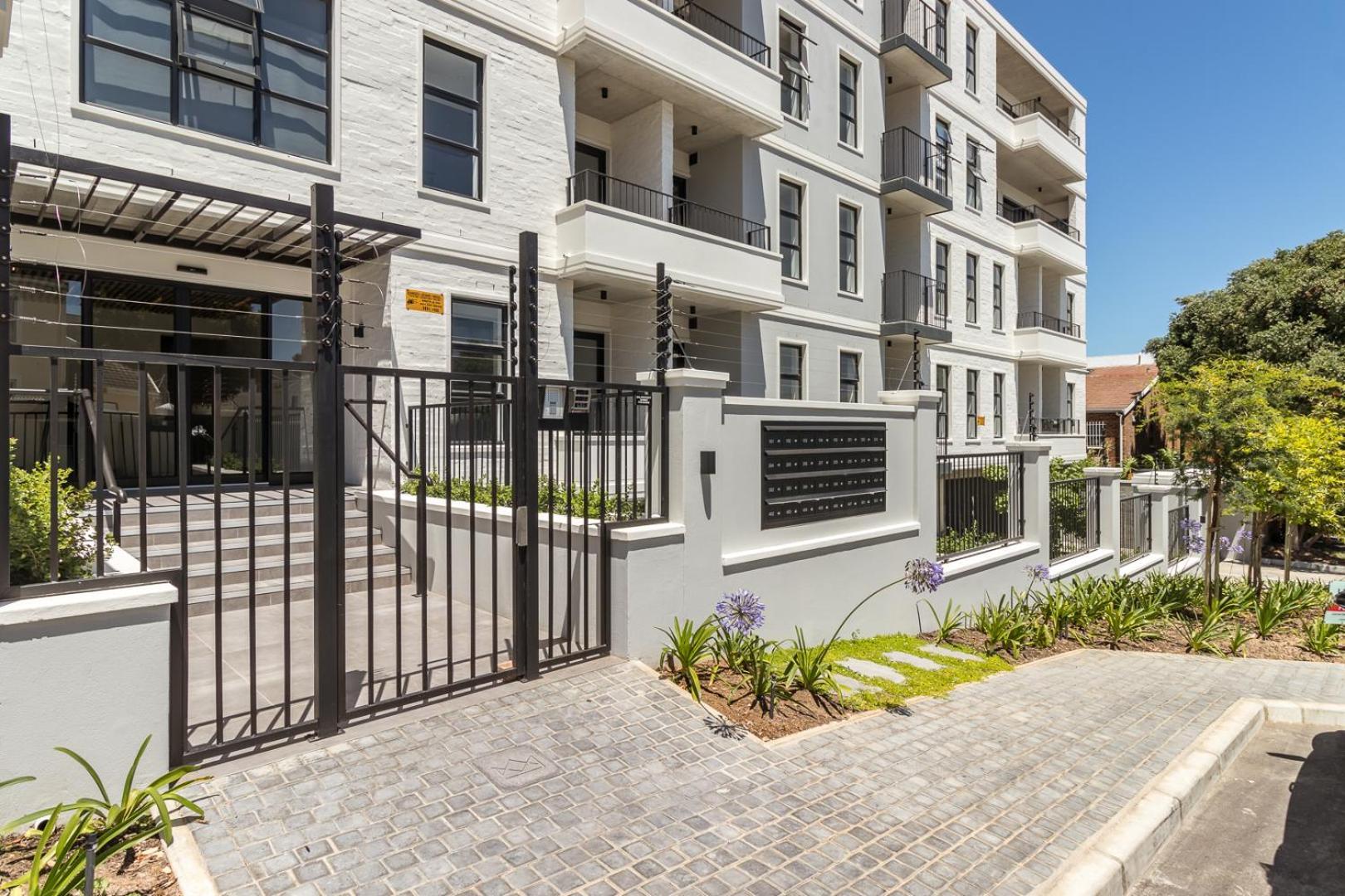 Luxury & Tranquility At Alphen Glen Constantia Apartment *