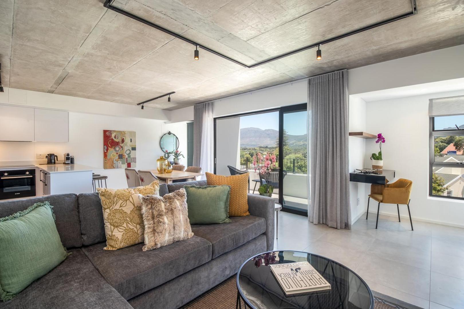 Apartment Luxury & Tranquility At Alphen Glen Constantia Cape Town