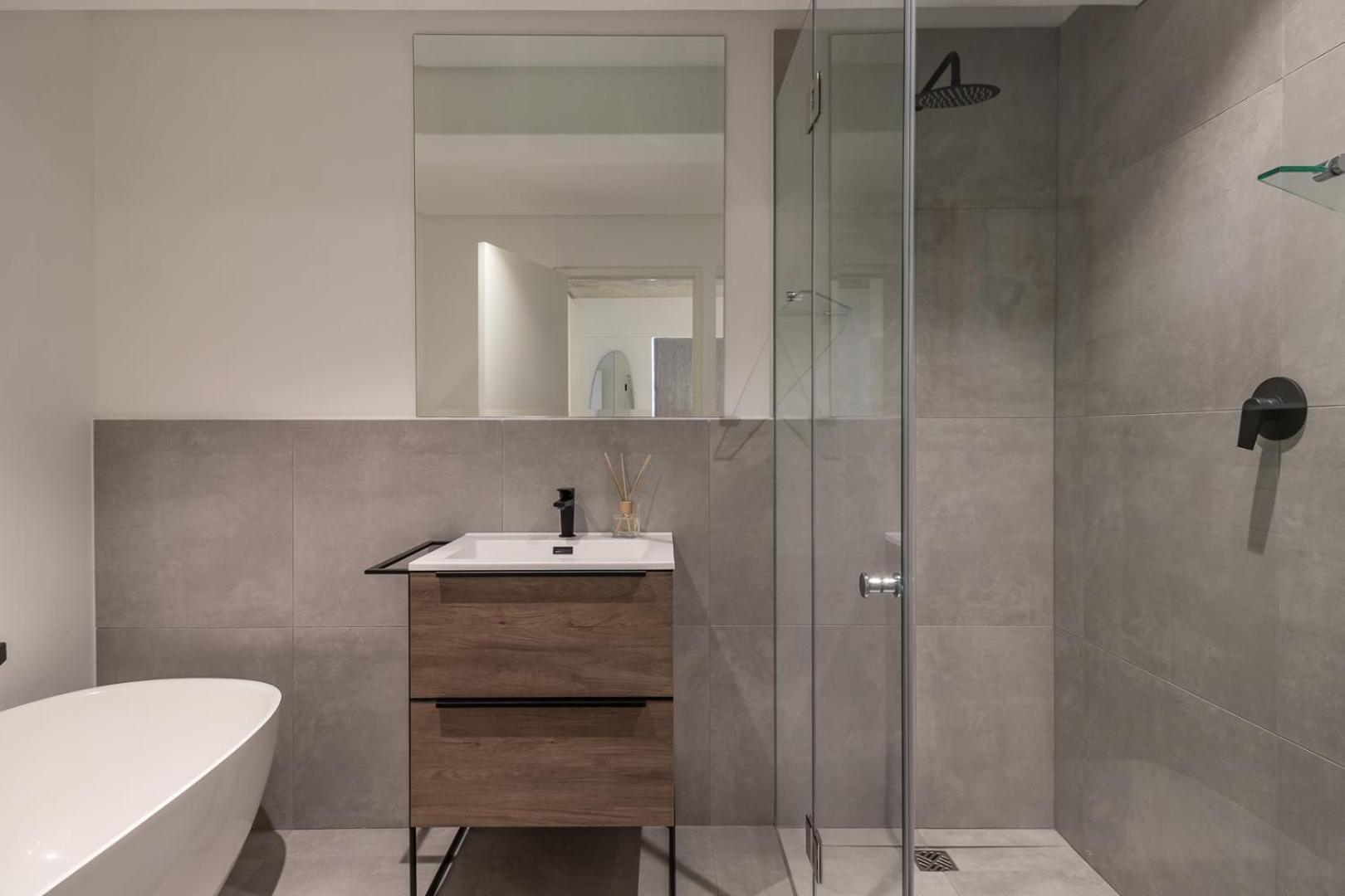 Apartment Luxury & Tranquility At Alphen Glen Constantia
