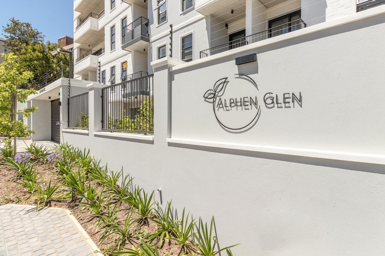 Luxury & Tranquility At Alphen Glen Constantia Apartment *